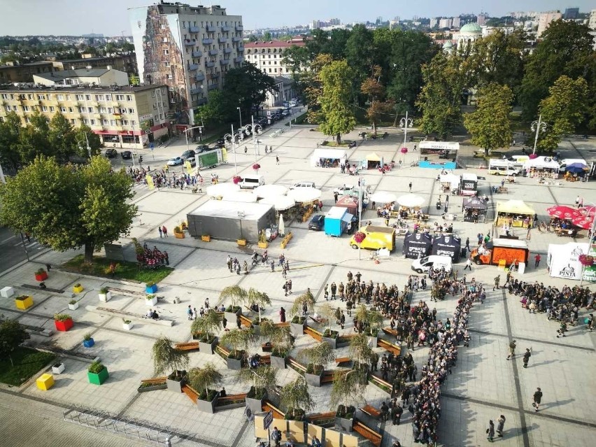 CZĘSTOCHOWA

Jak zdetronizować rynek, to właśnie w taki...