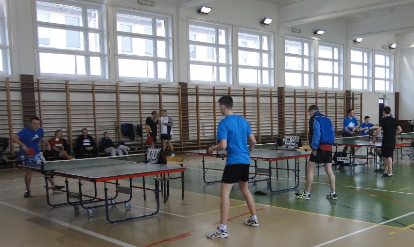 Turniej tenisa stołowego w Czerninie