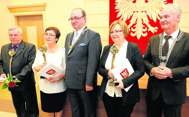 W ubiegłym roku statuetka Nagrody Oleśnicy trafiła do Wiesława Nałęcza, OUTW i Danuty Leśniewskiej