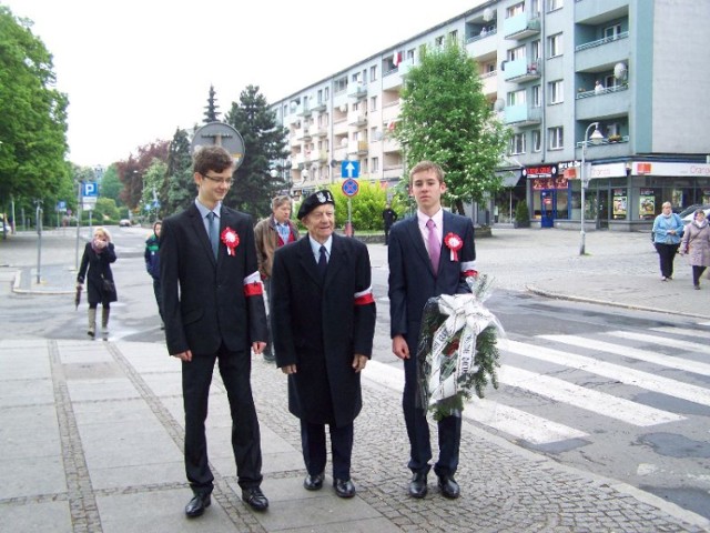 Kokardy od uczniów Gimnazjum nr 5 w Raciborzu