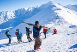 Tatry: Narciarze bawili się na Kasprowym Wierchu przy pięknym słońcu [ZOBACZ ZDJĘCIA]