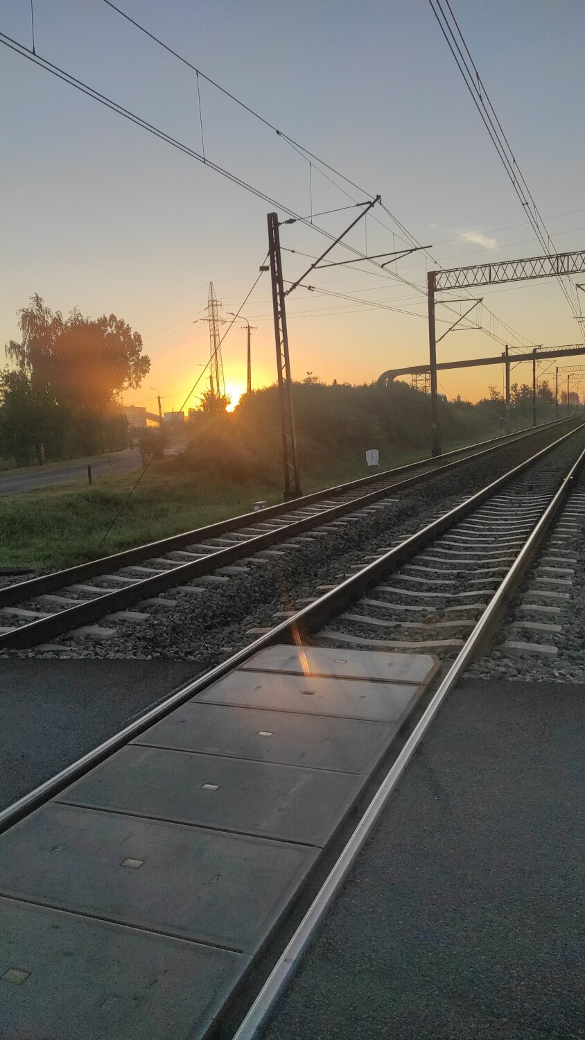 Malbork. Śmiertelny wypadek na torach. 52-letni mężczyzna potrącony przez pociąg