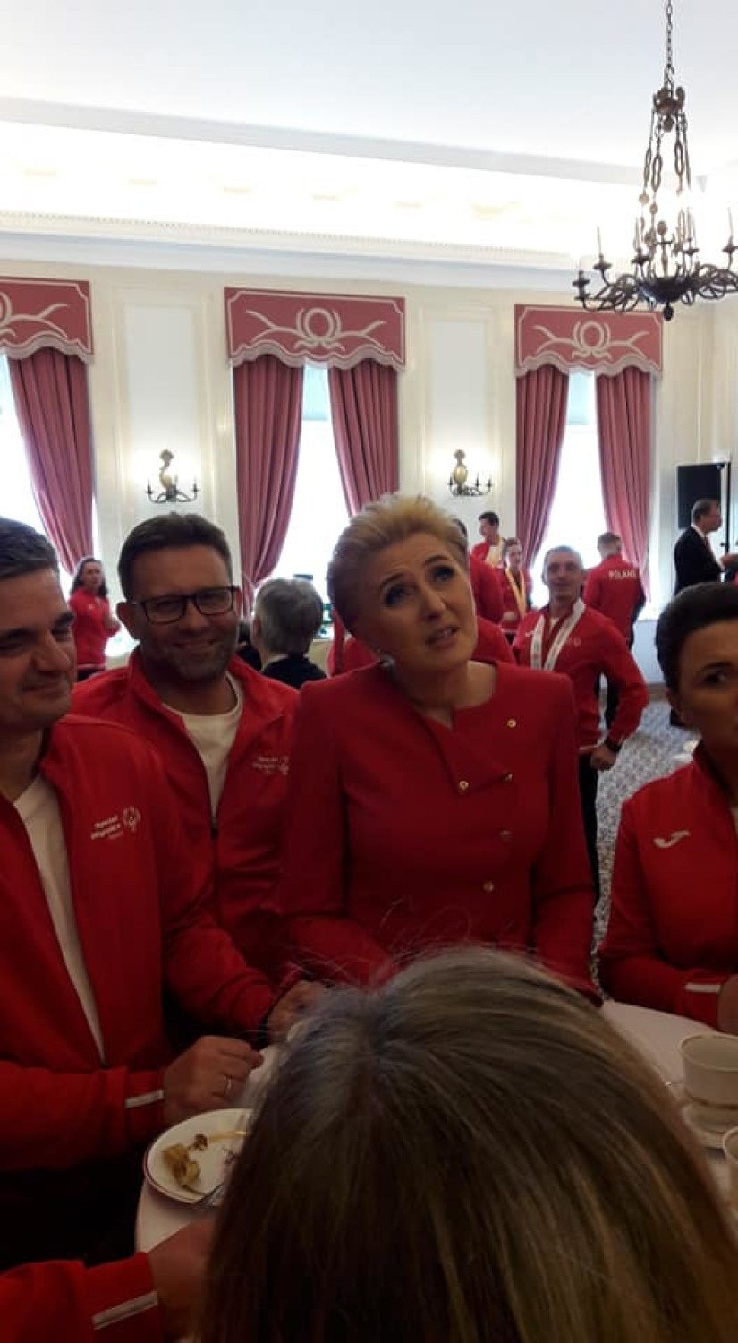 Sieradzcy Olimpijczycy w Pałacu Prezydenckim w Warszawie odebrali gratulacje od Pierwszej Damy RP (zdjęcia)