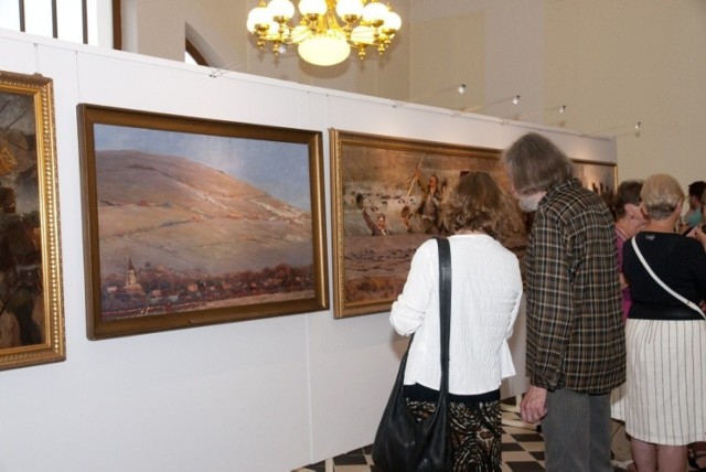 Wybrane fragmenty Panoramy Siedmiogrodzkiej, które posiada muzeum, prezentowane są w Galerii "Panorama" przy tarnowskim Dworcu PKP.