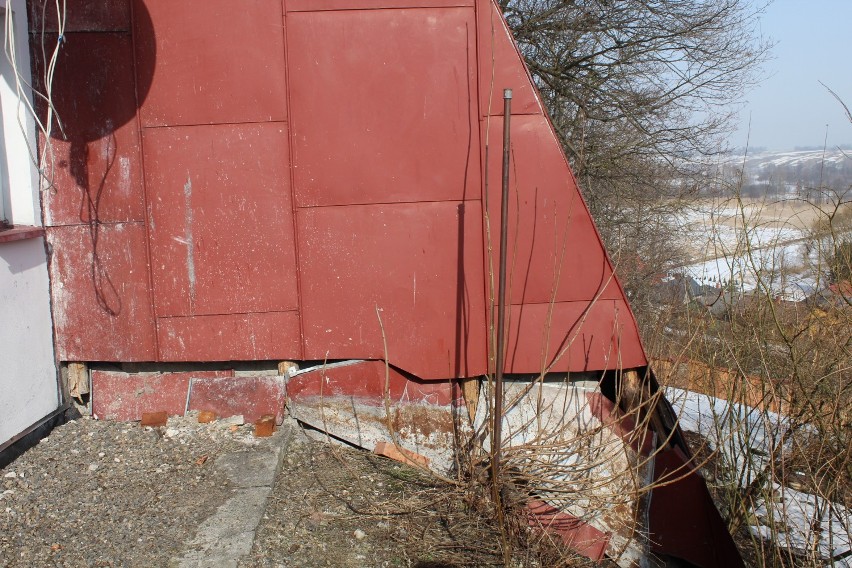 Klasztor Bernardynów w Radecznicy zagrożony katastrofą budowlaną