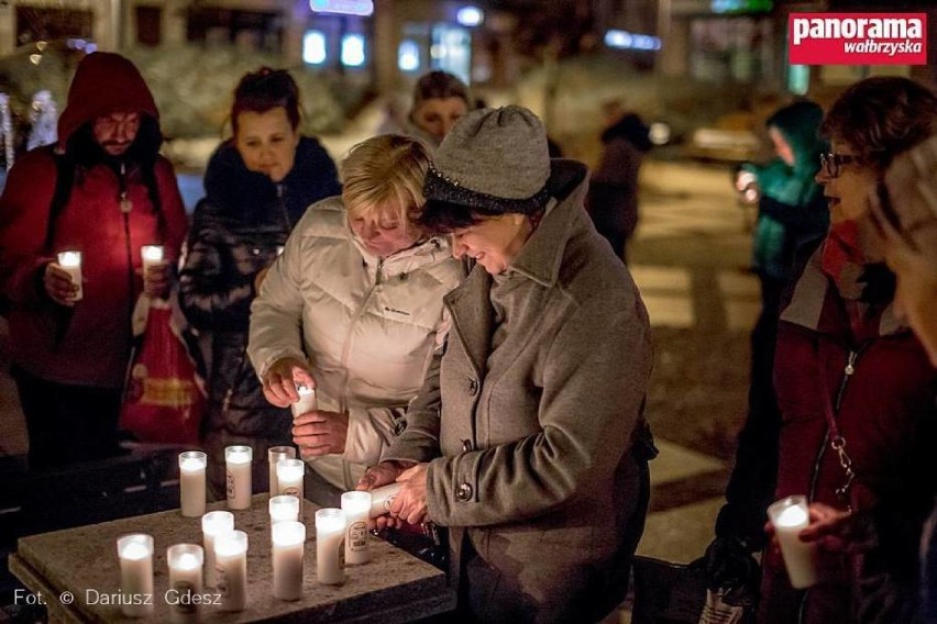 Lampiony pamięci zabłysną kolejny raz w Wałbrzychu w Dzień Zaduszny