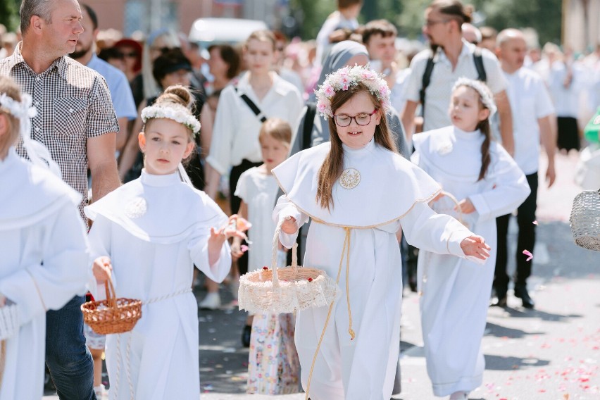 Tłum na procesji Bożego Ciała w Rzeszowie. Zobaczcie zdjęcia naszego fotoreportera 