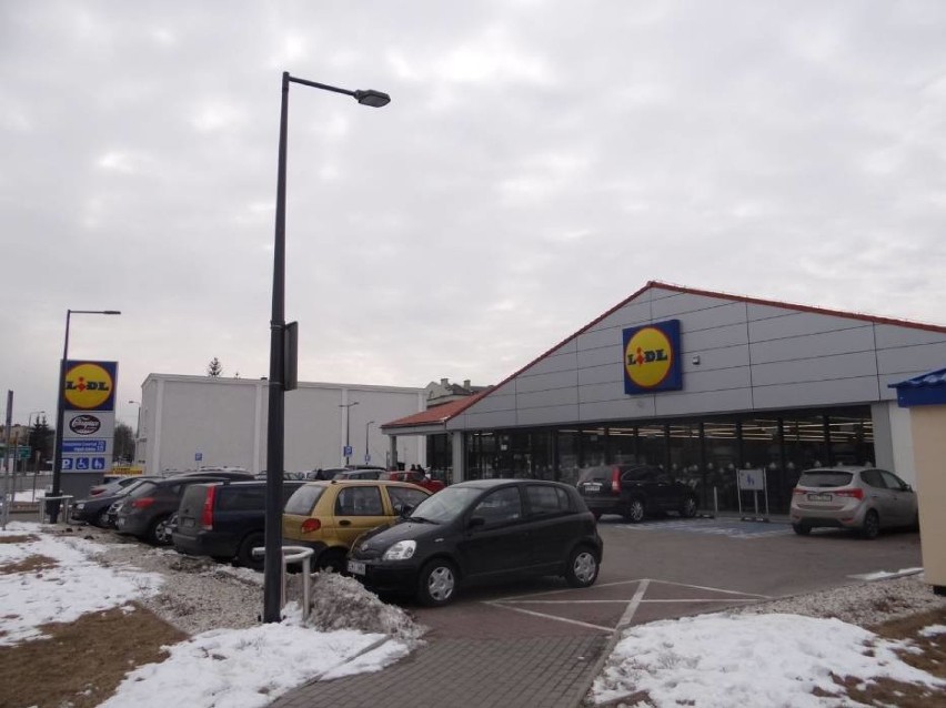 Koronawirus, Wieluń. Biedronka i Lidl - nowe godziny otwarcia