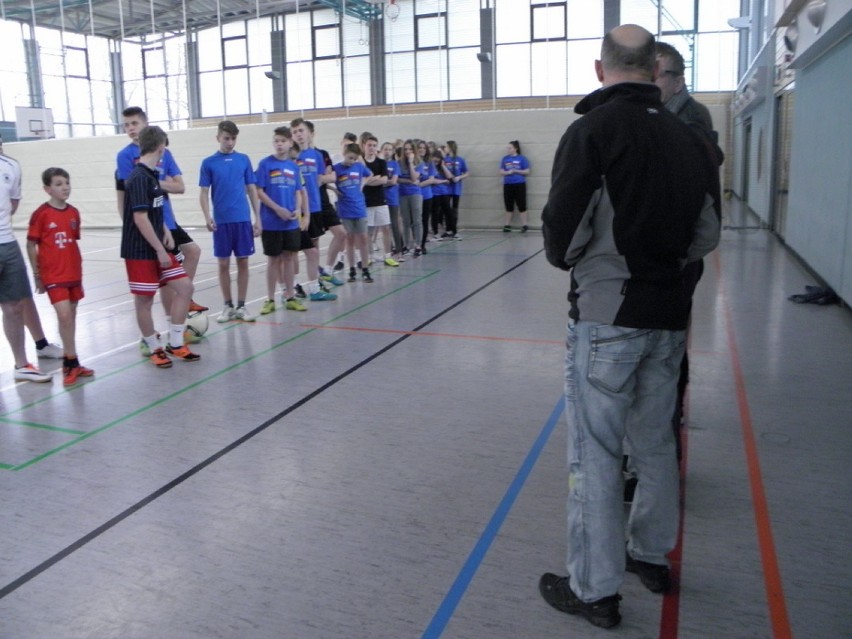Uczniowie z Chełmka w Turyngii zwiedzali, grali w futbol, siatkówkę i doskonalili języki
