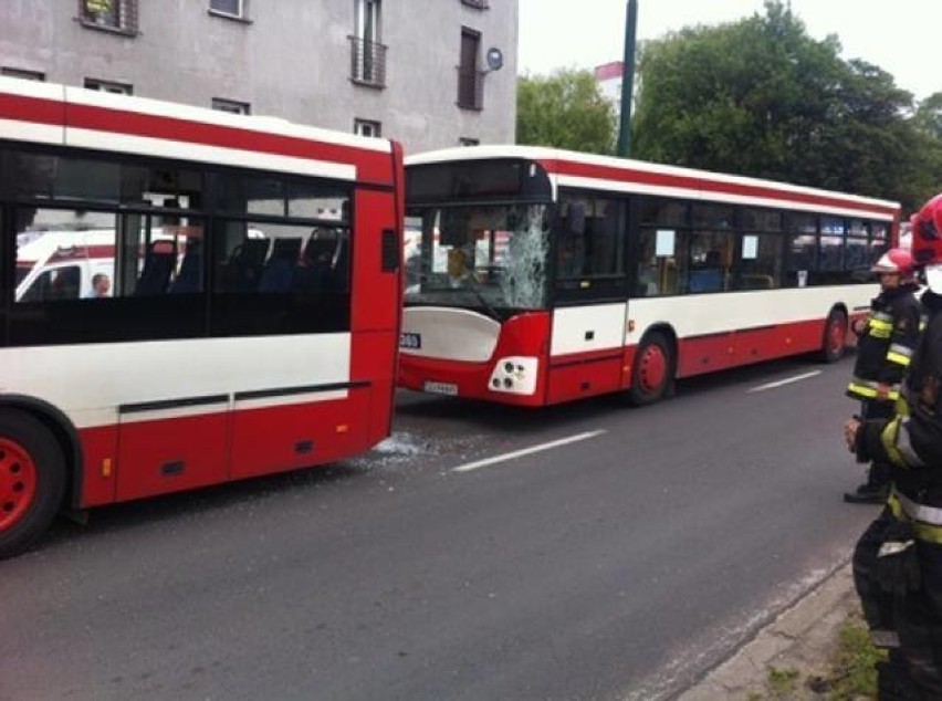 Zderzenie autobusów na 1 Maja w Sosnowcu