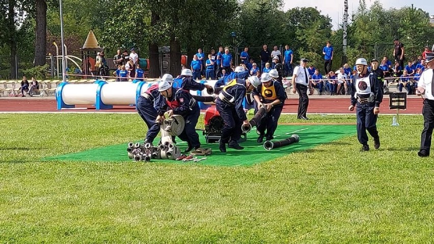 Strażacy z Niechobrza najlepsi w Polsce! Druhowie z powiatu rzeszowskiego wygrali ogólnopolskie zawody sportowo-pożarnicze