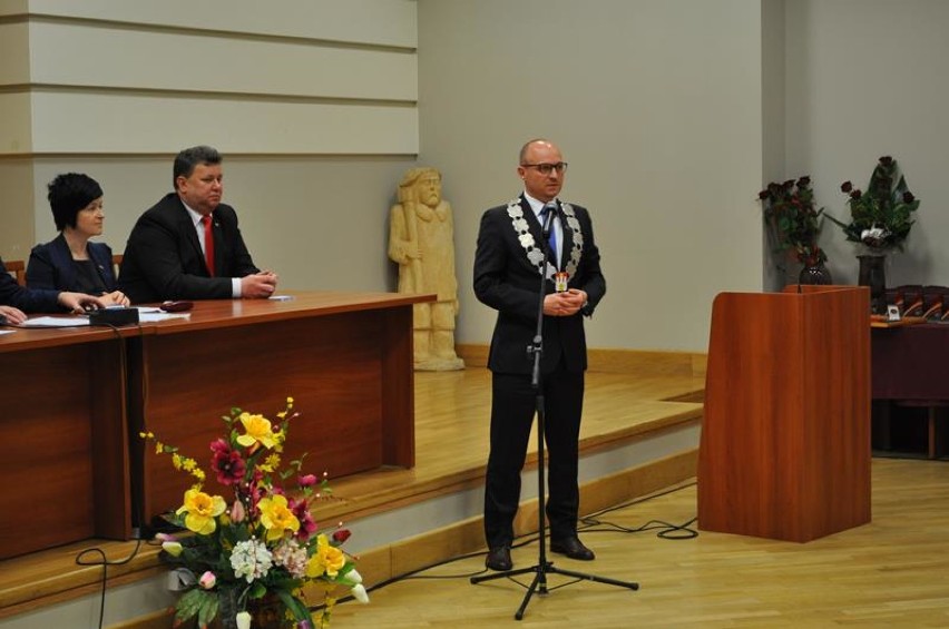 VIII uroczysta sesji Rady Miasta Włocławek. Przystań im. Jerzego Bojańczyka i statuetki dla radnych