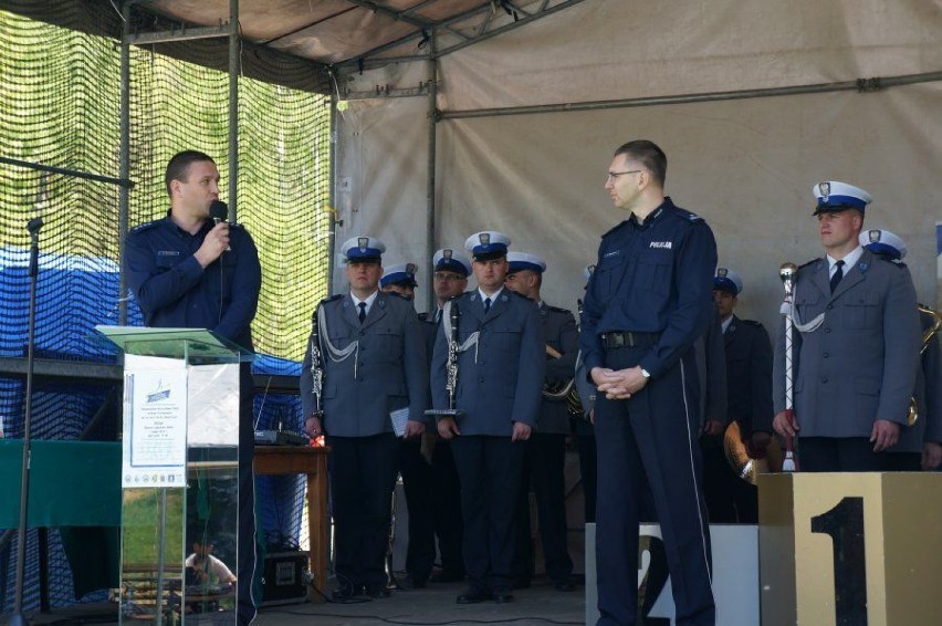 Policjanci z Kłobucka na Biegu Przełajowym im. st.sierż. Marka Sienickiego