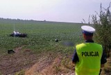 Tragedia w Brzeźnie. Motocyklista zginął na miejscu. Pojazd uderzył w drzewo