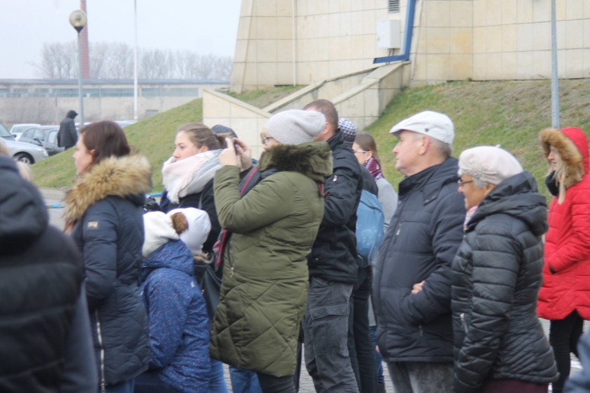 Otwarcie mobilnego lodowiska w Krotoszynie [ZDJĘCIA]