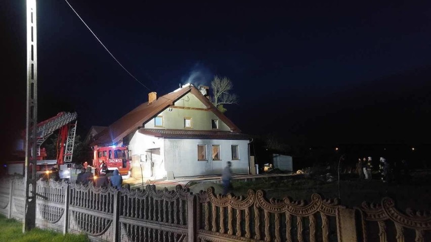 Pożar w Godzieszach Wielkich. Płonął dom na ulicy Kosmowej