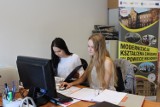 WSCHOWA. Uczniowie I Zespołu Szkół Zawodowych na praktykach u lokalnych przedsiębiorców [ZDJĘCIA]