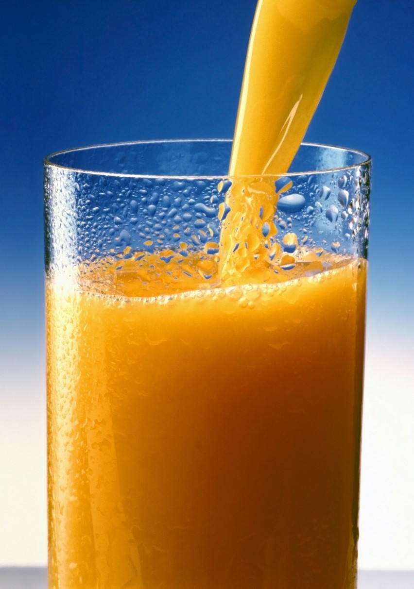 Sok pomarańczowy 300 ml zawiera w sobie 6 łyżeczek cukru....