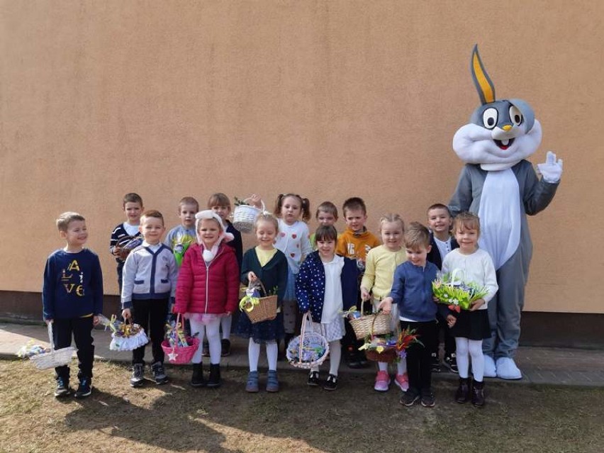 Wielkanocny zając odwiedził Przedszkole im. Krasnala Hałabały