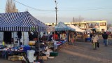 Bazar Piotrków - otwarto nowe targowisko przy ul. Dmowskiego w Piotrkowie, 1 grudnia 2020, ale świeciło pustkami [ZDJĘCIA, FILM]