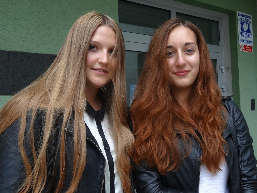 Paulina i Maja - uczennice III klasy o profilu...
