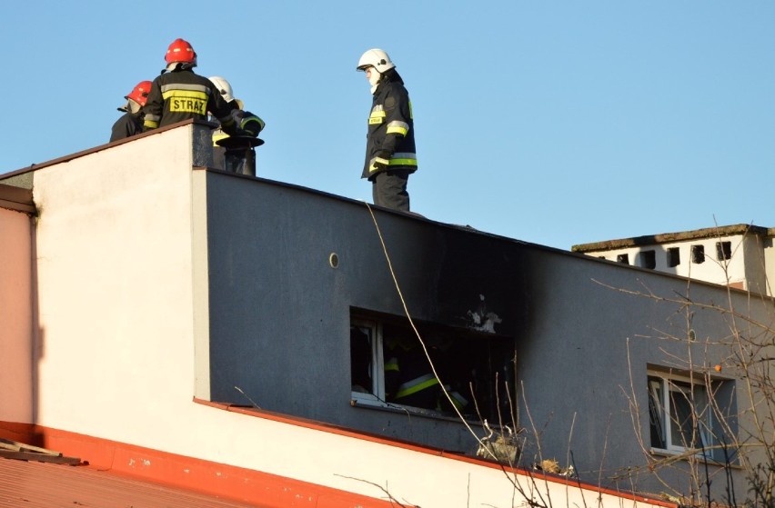 Pożar poddasza przy ul. Sportowej w Redzie