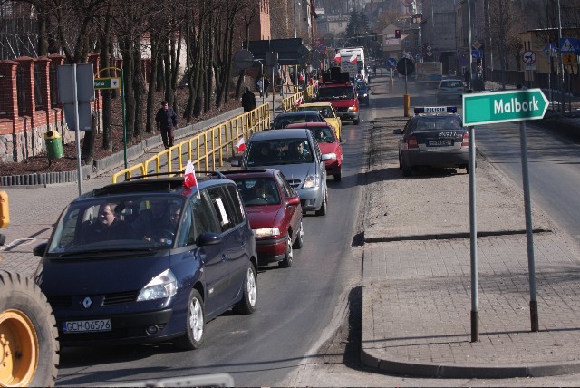 Chojnice - Czersk. 200 samochodów zablokowało berlinkę