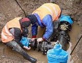 Kto zapłaci za uszkodzoną kanalizację w Bujakowie?