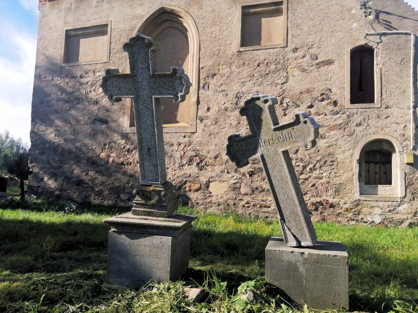 Cmentarz w Nielubi