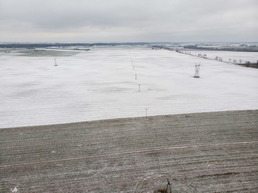 W Grudziądzu i regionie spadł śnieg. Zimowe krajobrazy w kwietniu [galeria, wideo z drona]