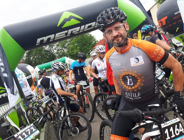 Adam Chwałowski podczas Bike Atelier Maraton w Żarkach w Jurze Krakowsko-Częstochowskiej