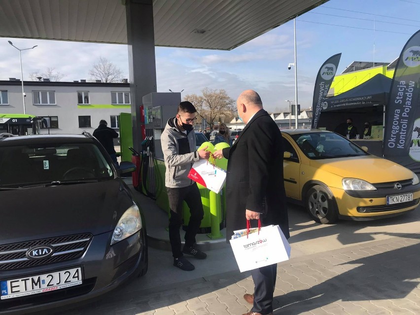 Stacja paliw przy MZK w Tomaszowie już otwarta dla mieszkańców [ZDJĘCIA]