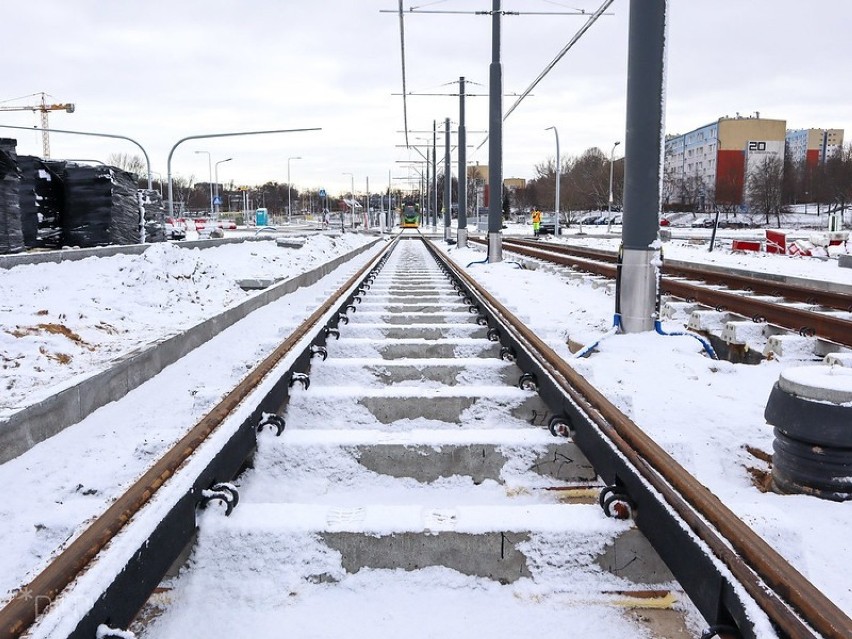 W ramach testów obciążeniowych obiektu nowym wiaduktem nad...