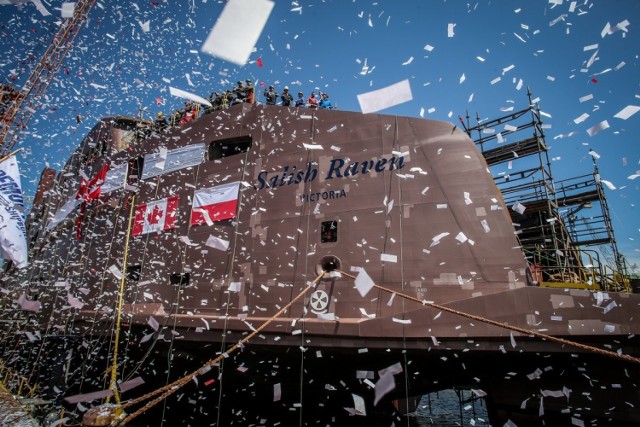 2 czerwca w Remontowa Shipbuilding odbył się podwójny chrzest statków. Imiona nadano Salish Raven i Salish Eagle. Oba promy pasażerskie powstały dla BC Ferries. Jednostki będą mogły zabierać na pokład 600 pasażerów. Matkami chrzestnymi promów zostały pracownice armatora.