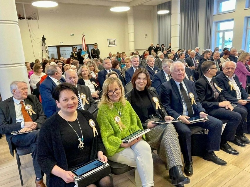 Uroczysta sesja Rady Miejska Starachowic. Specjalna uchwała dla uczczenia jubileuszu 400-lecia Wierzbnika Starachowic 