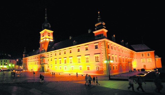 1. The Old Town
Historical center and the oldest part of the city being at the same time the cultural lounge of the capital city. Established in the 13th century as a ducal borough and colony settlement surrounded by walls.

Although it was destroyed in 90% during the Second World War, thanks to the excellent reconstruction it was added in 1980 to UNESCO list of World Heritage Sites. Today it's a vibrant area, where one can enjoy walking around crowded galleries, cafés and restaurants.