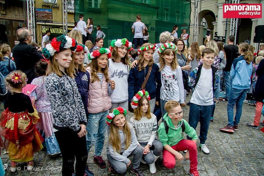 Piknik młodzieży szkolnej z okazji Dnia Europy w Wałbrzychu