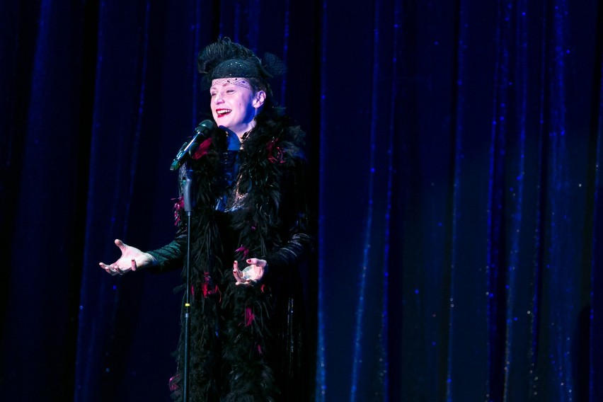 Wielka Natalia Sikora w roli Piaf porwała publiczność