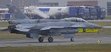 Lądowanie F-16 na Lublinku [ZDJĘCIA]