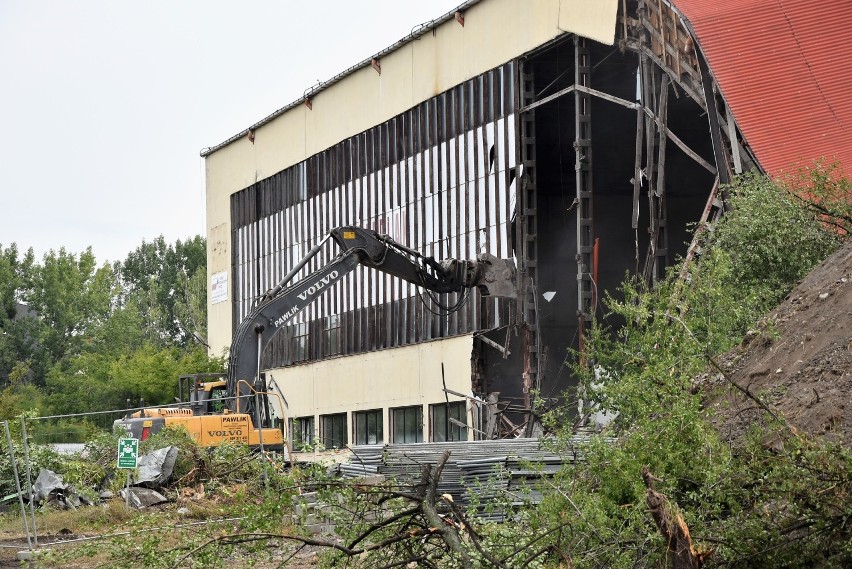 Rozbiórka hali Cieplak w Opolu