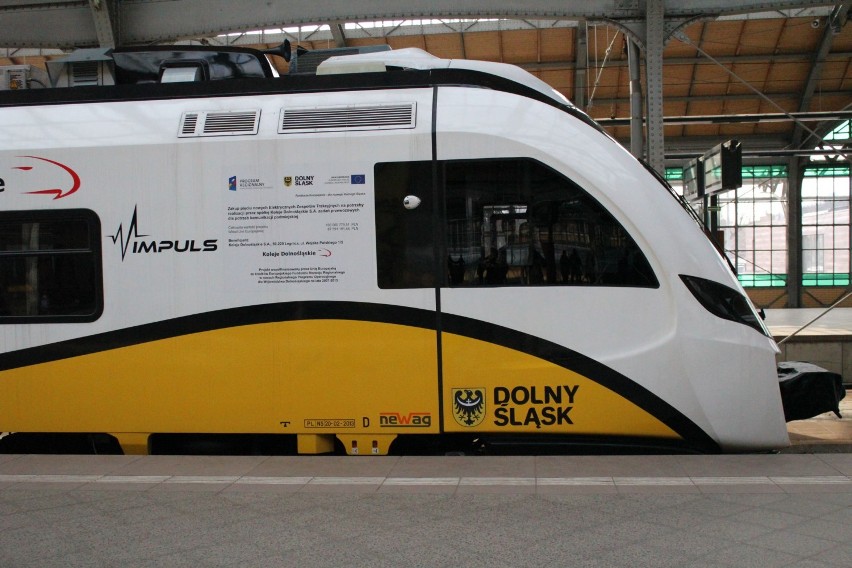 Prezentacja pociągów Kolei Dolnośląskich 31WE "Impuls"