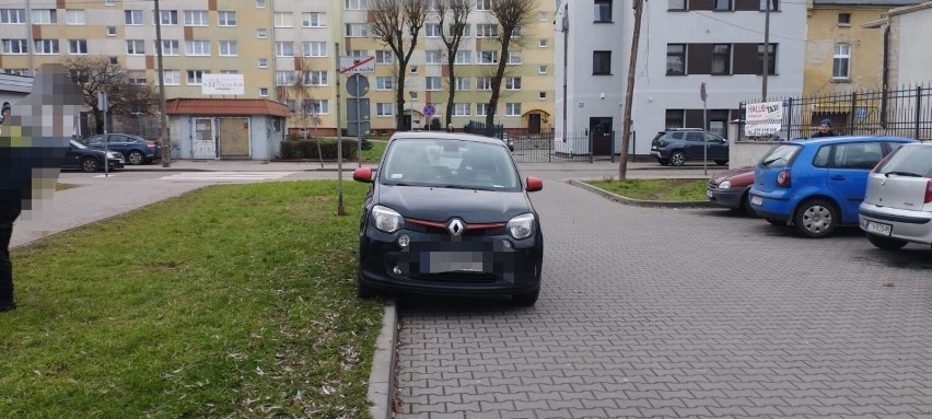 Tak parkuje się w Inowrocławiu. Zobaczcie zdjęcia ze...