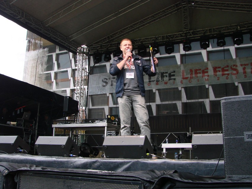 Life Festival Oświęcim 2013: O.S.TR. &quot;rozbujał&quot; setki fanów hip-hopu [ZDJĘCIA]