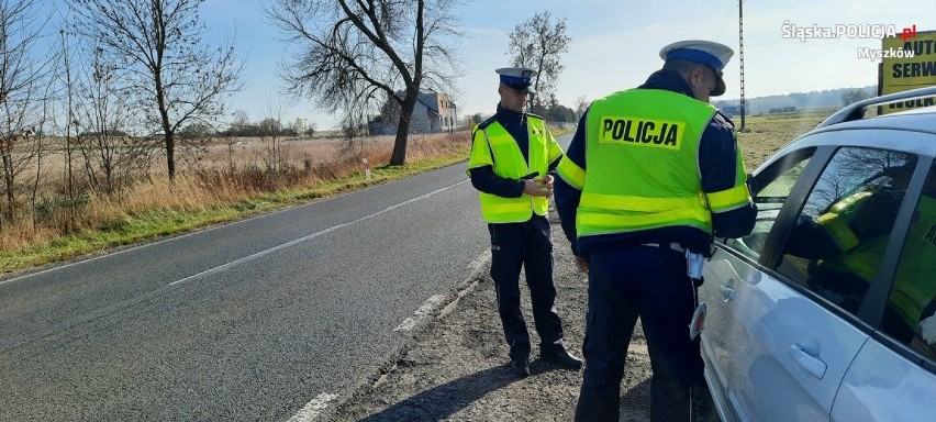 Myszków. Trwa policyjna akcja na drogach, w okolicach cmentarzy ZDJĘCIA