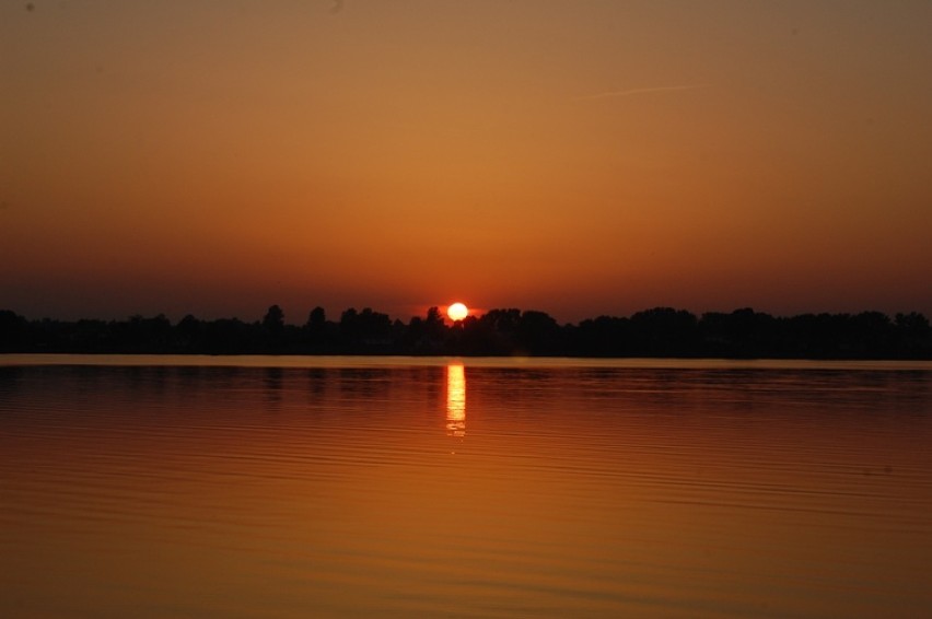 Zachód Słońca nad Zalewem Zemborzyckim.