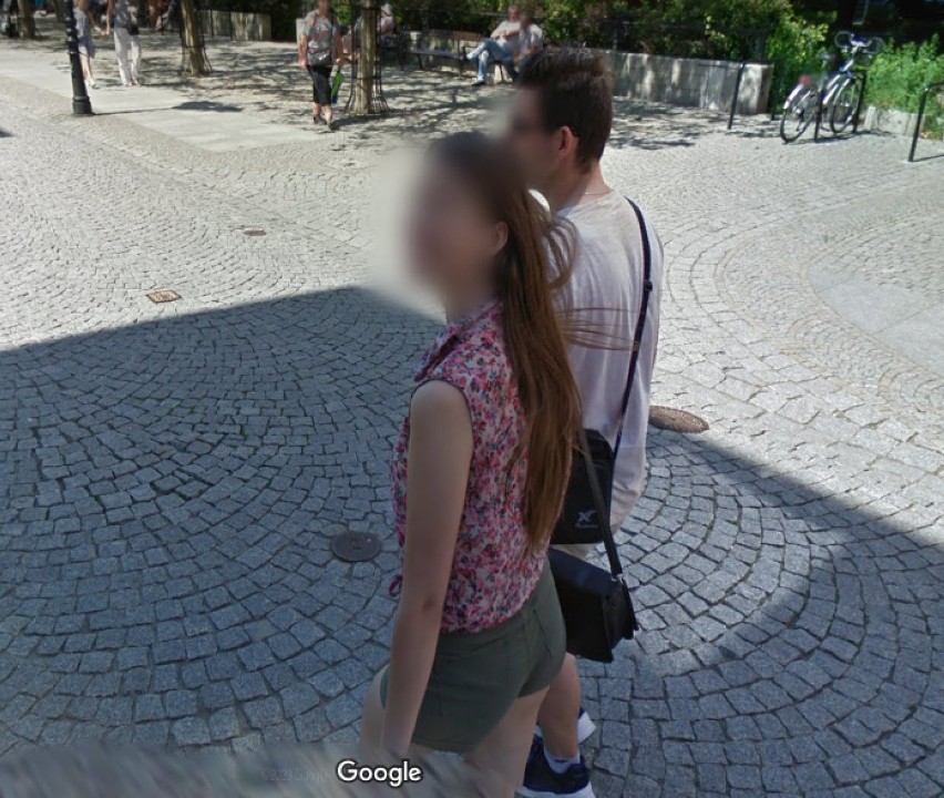 Legniczanie przyłapani przez Google Street View w centrum miasta