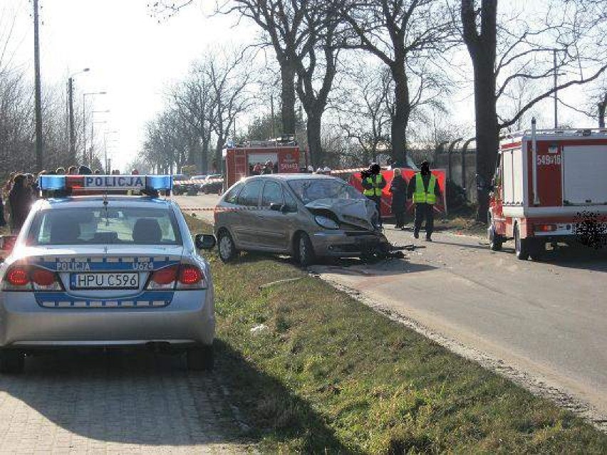 Śmiertelny wypadek w Ostrzeszowie. Zginął 23-letni kierowca...