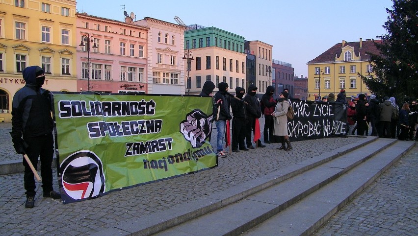 Bydgoszcz przeciwko rasizmowi! Mieszkańcy protestowali na Starym Rynku [zdjęcia, wideo] 