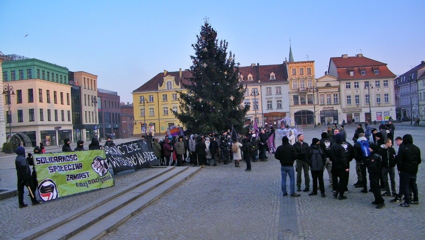 Bydgoszcz przeciwko rasizmowi! Mieszkańcy protestowali na Starym Rynku [zdjęcia, wideo] 