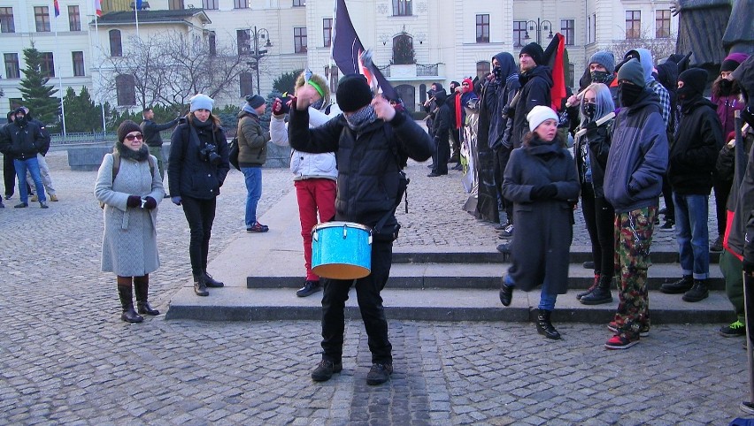 Bydgoszcz przeciwko rasizmowi! Mieszkańcy protestowali na Starym Rynku [zdjęcia, wideo] 